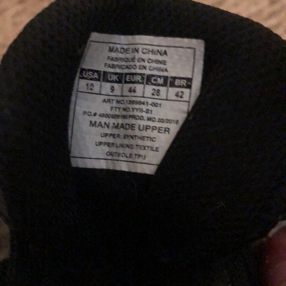 Football cleats - Picture 3 of 3